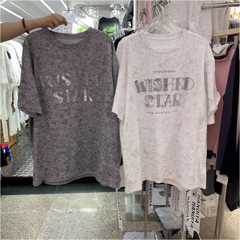 宽松大版重工字母印花短袖T恤女