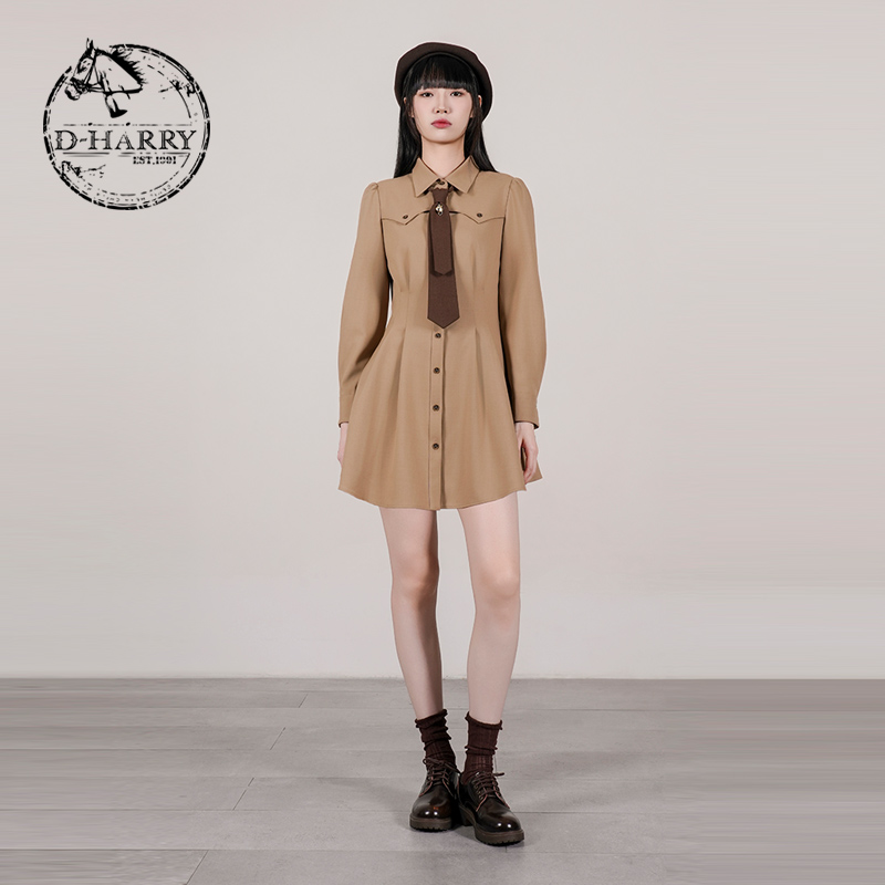 D-HARRY/迪哈利卡其色长袖连衣裙