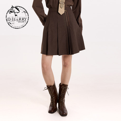 D-HARRY/迪哈利2026秋季新款女通勤咖色A字压褶短裙DH263M91797A