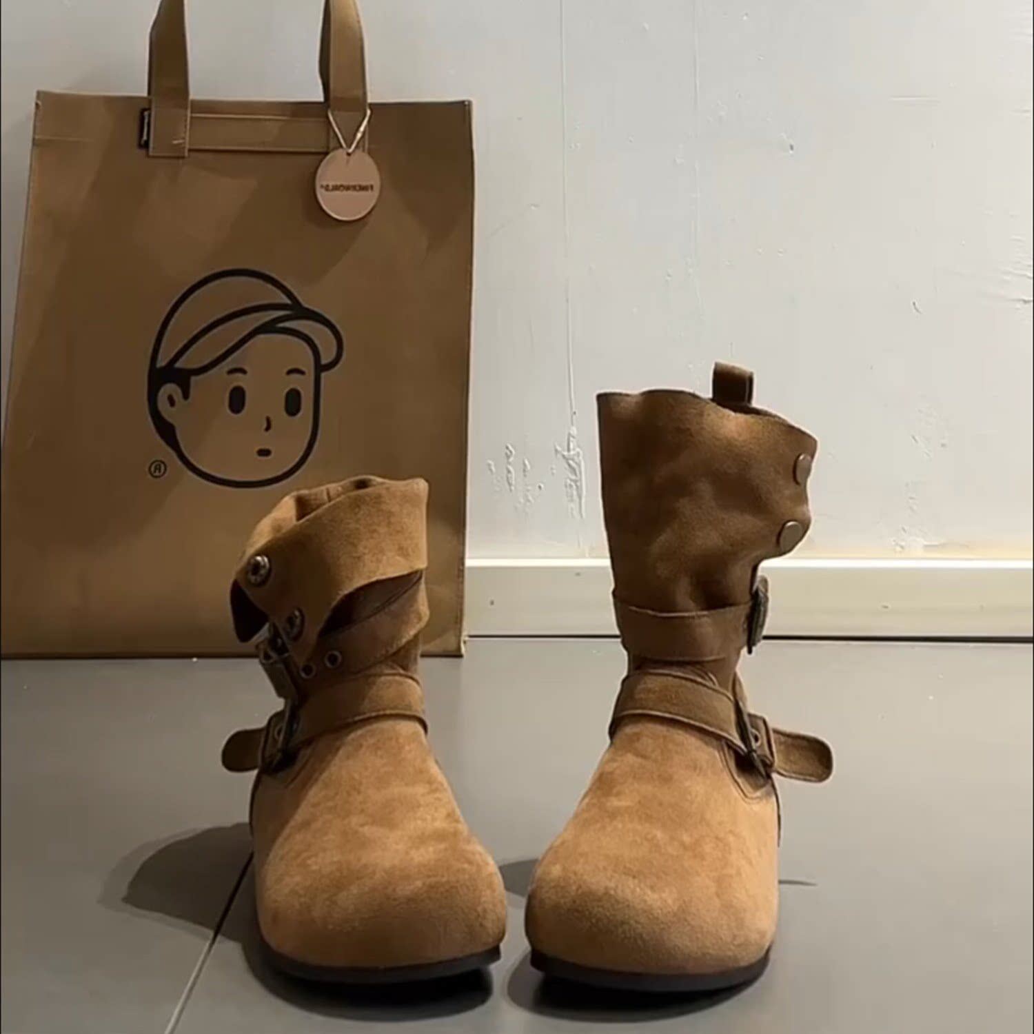 牛皮版百搭翻折两穿短靴