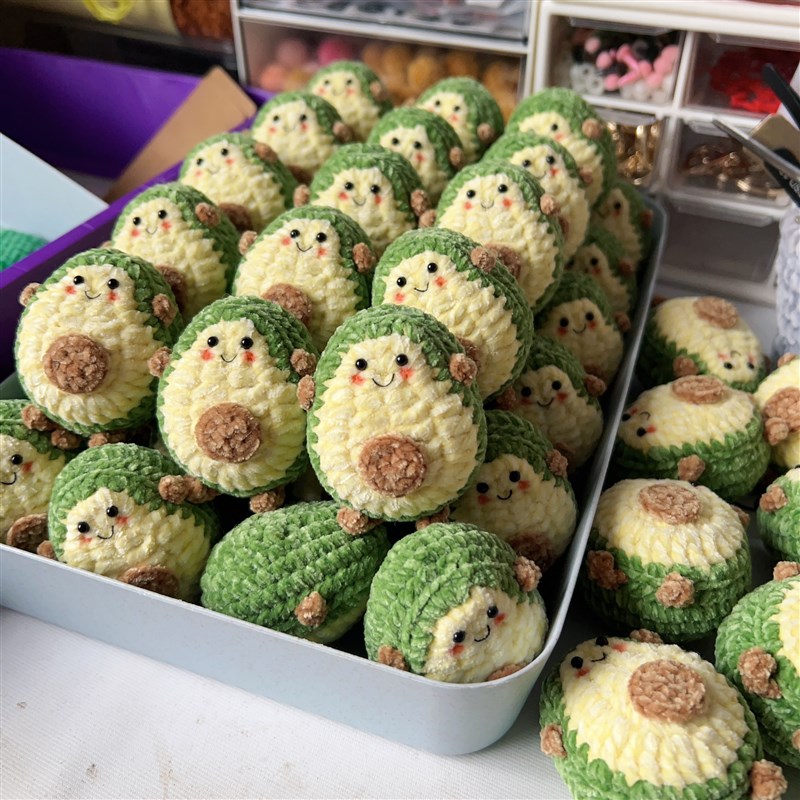 手工DIY编织材料包牛油果钩针针织立体J娃娃毛线小红书同款送闺蜜