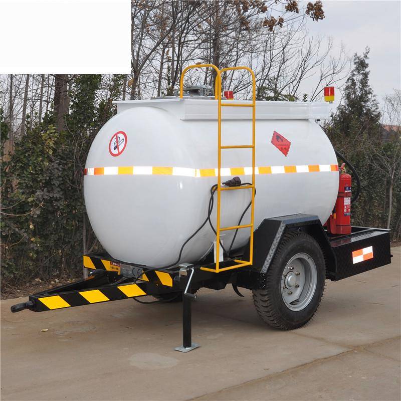 1.5吨柴油油罐拖车水罐拖车园林洒水罐车沼渣沼液罐车