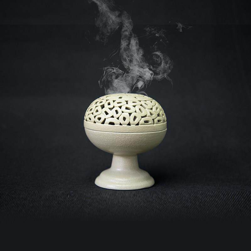陶瓷镂空带盖子彷古焚香炉茶室佛堂用香薰炉特色摆件