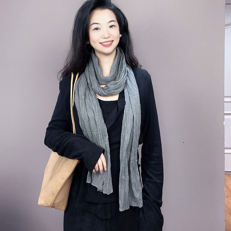 灰色棉麻围巾女2025新款春秋薄款韩系显白时尚百搭细窄长条围脖