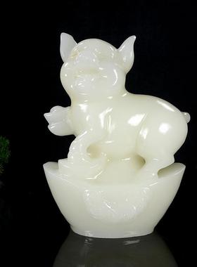 天然汉白玉发财猪摆件纯手工雕刻十二生肖猪办公室客厅招财装饰品