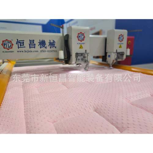 双头绗缝机工作效率高双针双线床垫、缝制设备