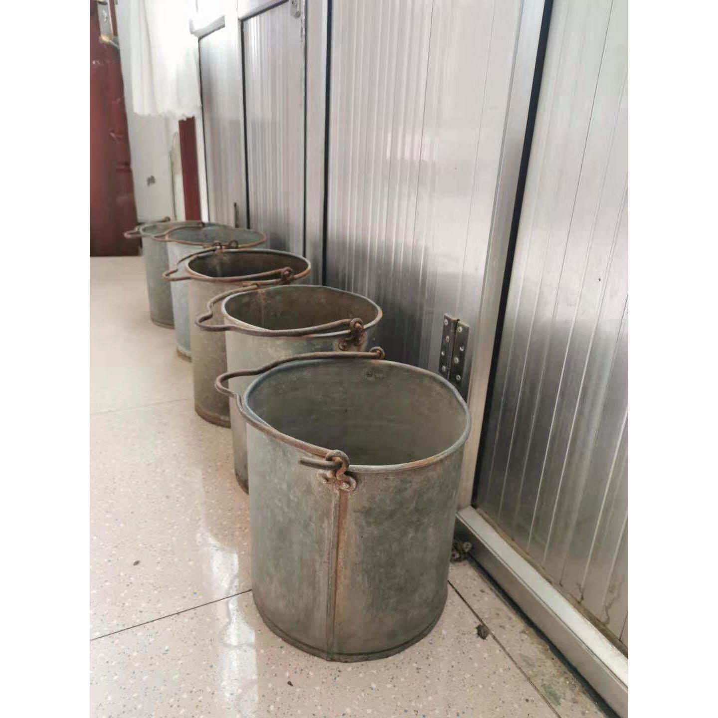 老式铁皮水桶7080年代民俗老物件覆古装饰摆件怀旧农具农村老东西