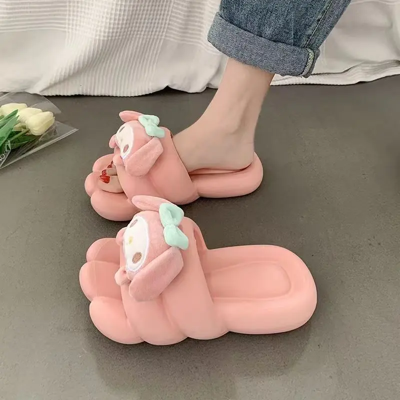 新款2025年女外穿卡通凉拖可爱