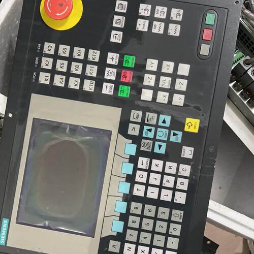 议价6FC5500-0AA11-1AA0 802C 数控系统 机床控制单元维修
