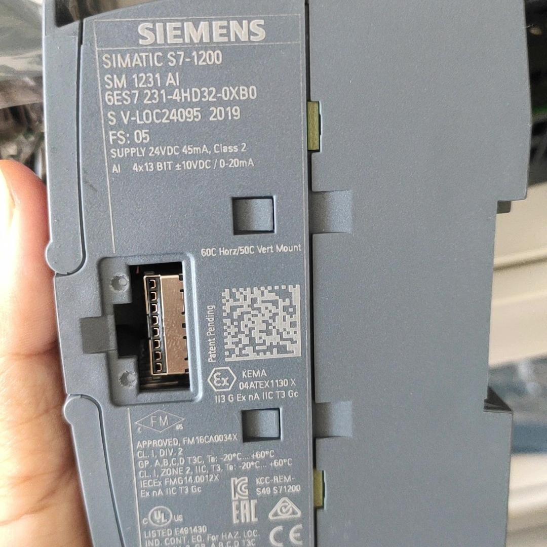 议价6ES7 231-4HD32-0XB0 AI模块 SM 1231 S7-1200 工控模块维修图片