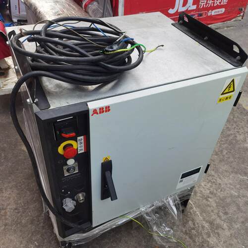 议价IRC5 Single机器人控制柜 3x400V ABB维修