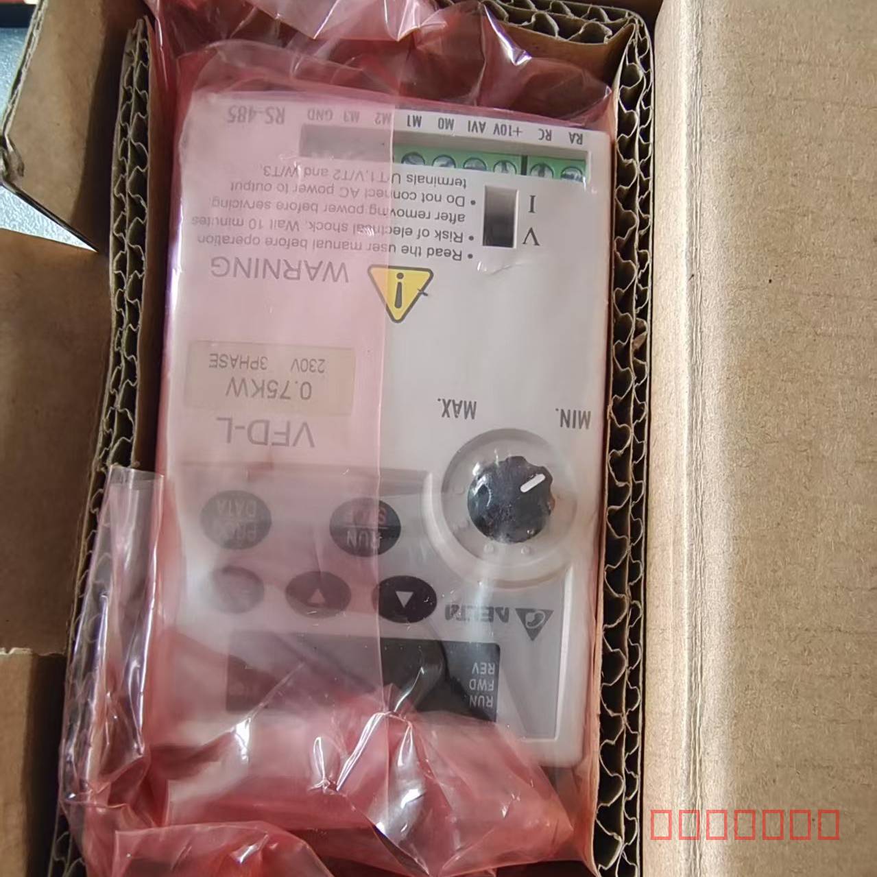 议价全新台达变频器VFD-L系列，型号VFD007L维修