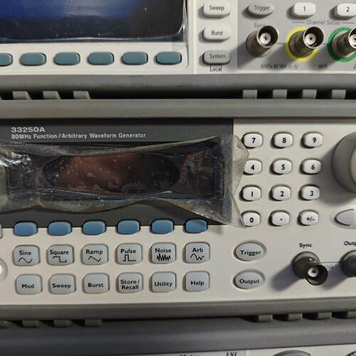 议价33250A 函数任意波形发生器 80MHz安捷伦实验器材维修