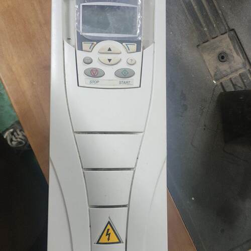 议价ACS510-04A1-4 ABB变频器 1.5KW 380V 工控调速装置维修