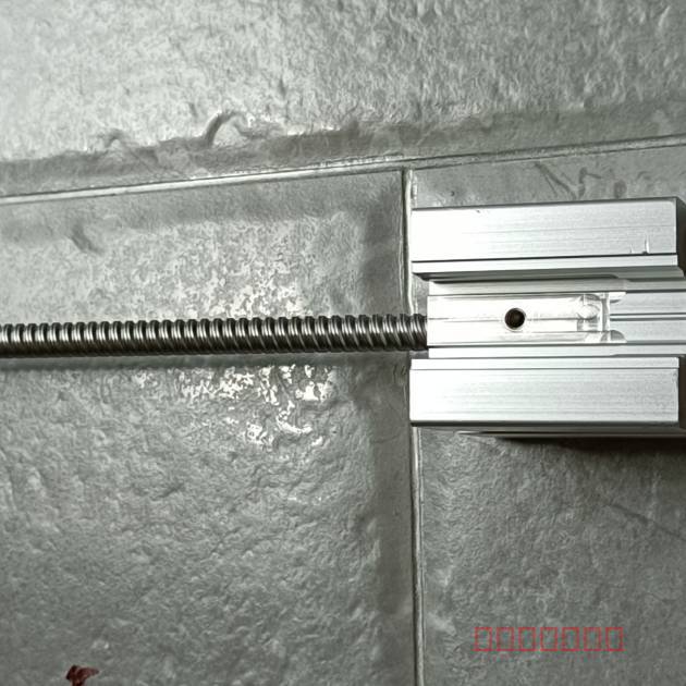 议价THK滚珠丝杆AX09H24-49，有效行程28.5Cm维修