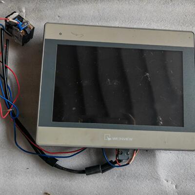 议价MT8100iE 1WV 威纶触摸屏 工控配件 有一处破损维修
