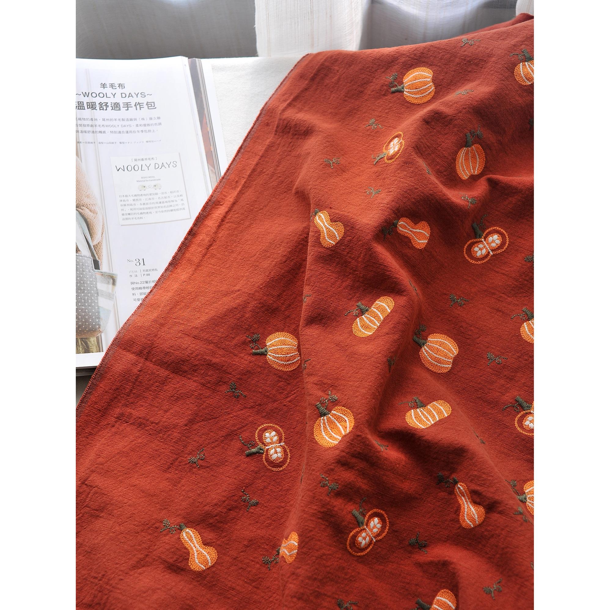 采购产品南瓜绣花棉麻布袋枕头沙发窗帘套沙发布覆古防尘布套布