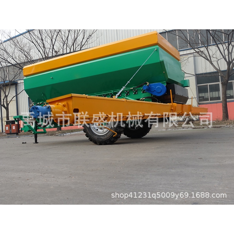 粉末湿肥撒肥车，大型有机肥颗粒肥施肥机厂家，禹城撒粪车撒肥车