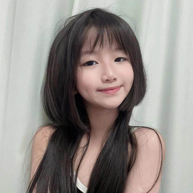 儿童假发女网红时尚水母头长直发刘格格同款公主切自然透气全头套