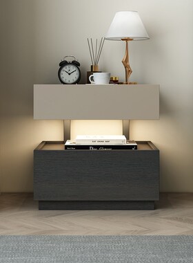 意式极简床头柜现代悬浮实木床边柜加感应M灯卧室高级感积木储物