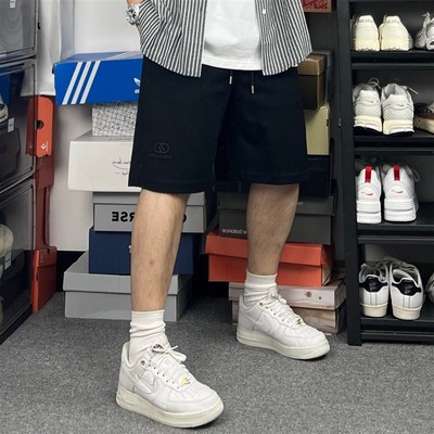 斌斌梨日系复古薄款透气男生短裤夏季宽松直筒简约刺绣百搭五分裤