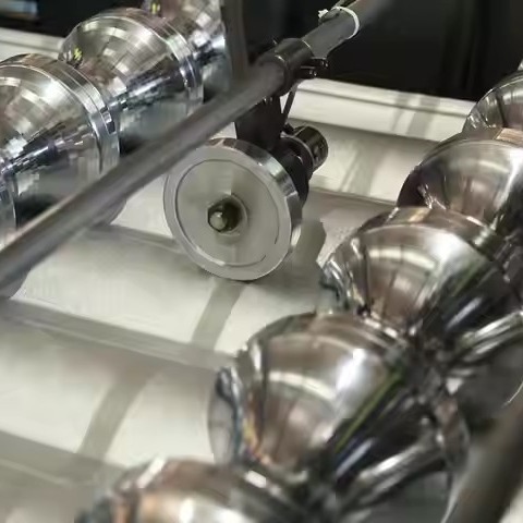 琉璃瓦屋面板制作机金属瓦制作机 钢踏步瓦屋面板辊压成型机