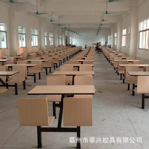 厂家直供餐桌椅连体食堂公司食堂四人学校员工快餐店弯木椅