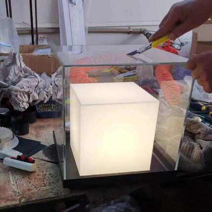 欧洲INS风太阳能柱头灯时尚简约跨境围墙灯led轻奢柱子灯玻璃罩