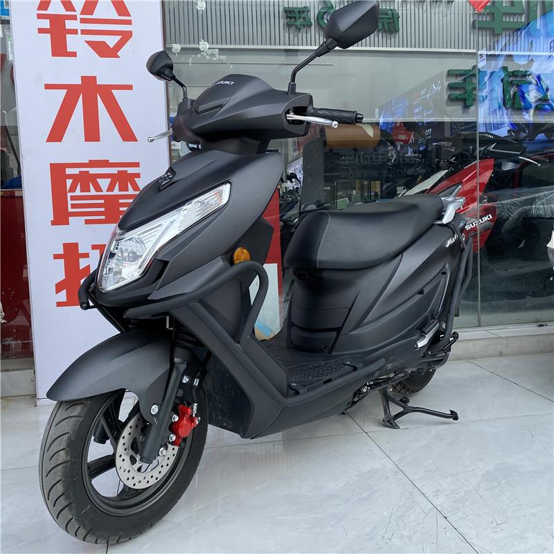 适用济南铃木UE125优逸摩托车前后保险杠侧摔防摔保护杠改装配件