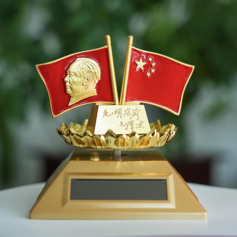 伟人红旗汽车摆件摆饰车内装饰品合金车载360旋转国旗礼品