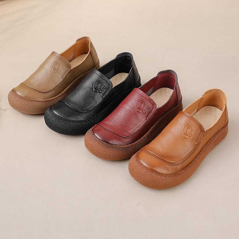 真皮软底妈妈鞋女春秋款舒适中老年皮鞋不闷脚防滑一脚蹬复古单鞋