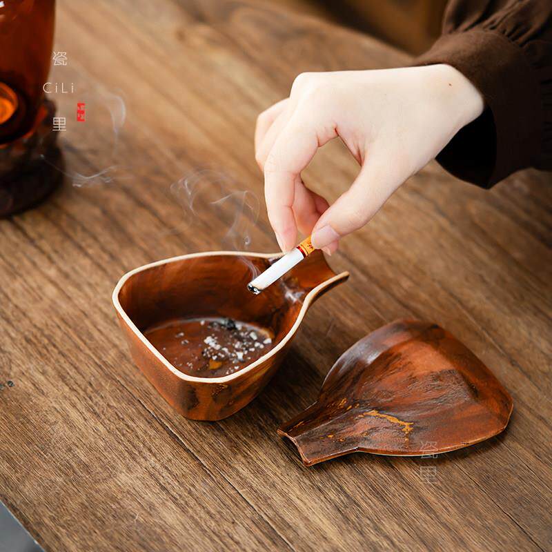 侘寂雪茄缸陶瓷带盖烟灰缸防飞灰创意烟缸复古家居装饰摆件雪茄槽