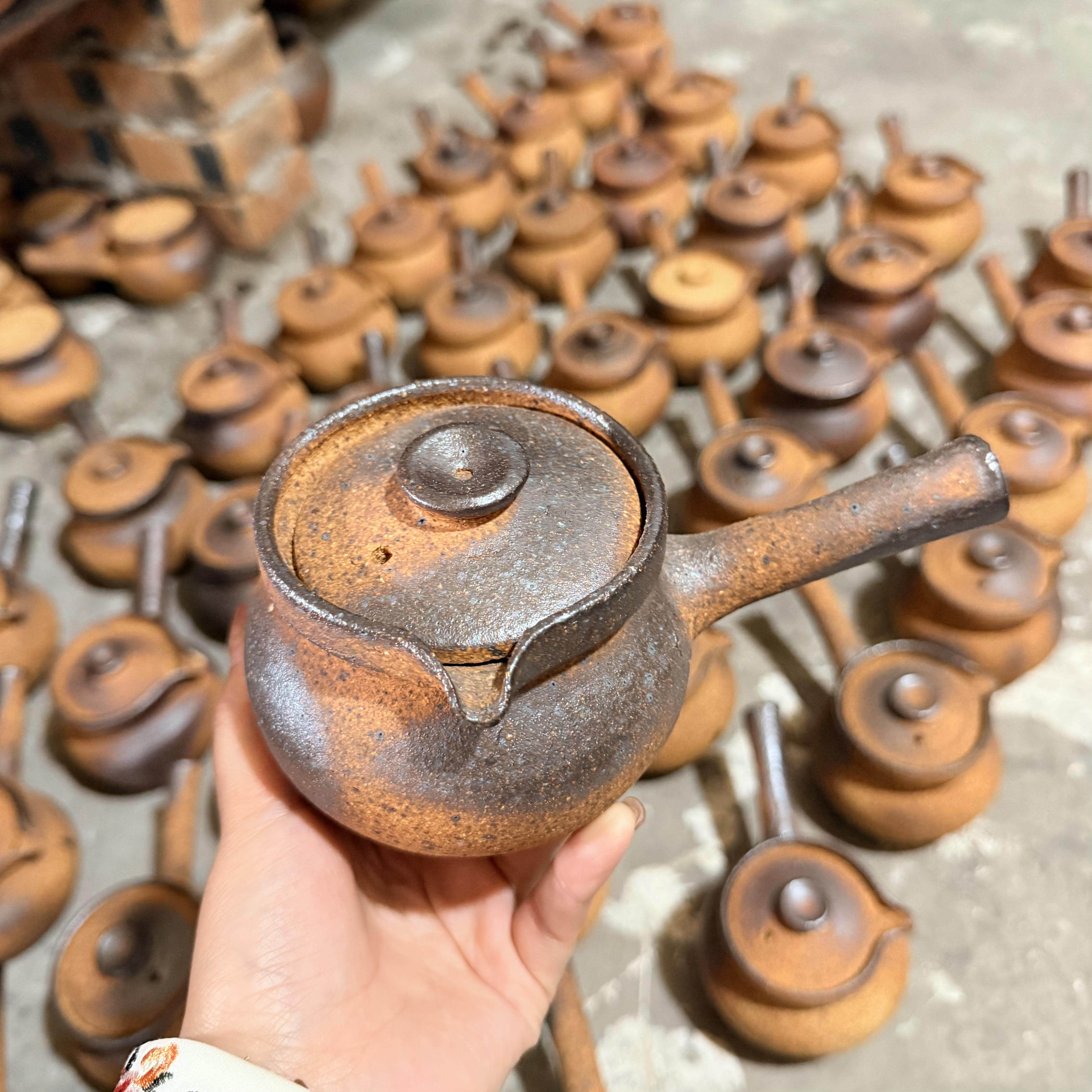 精品纯手工柴烧煮茶罐粗陶烤茶罐带盖子茶壶烤茶奶茶陶罐侧把土陶