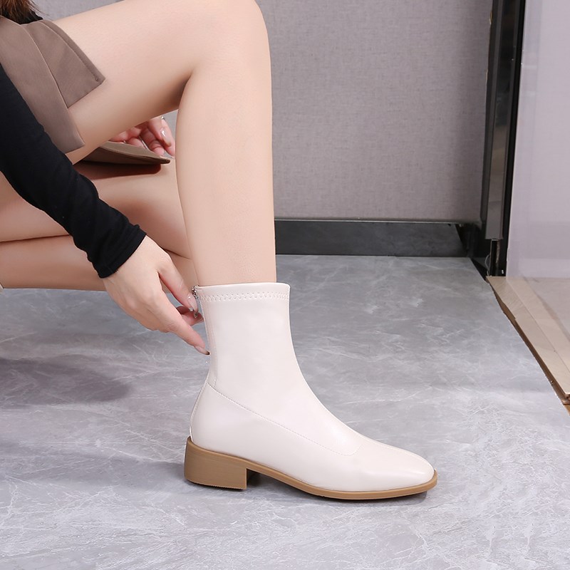 马丁靴方头粗跟软皮短靴女秋季单靴子中跟新款网红瘦瘦靴中筒韩版