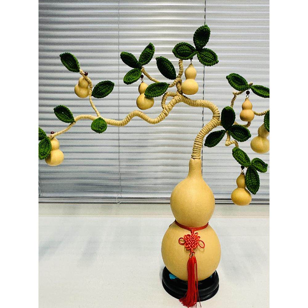 天然手工编织的藤上七葫芦家居招财工艺品及招财葫芦饰品