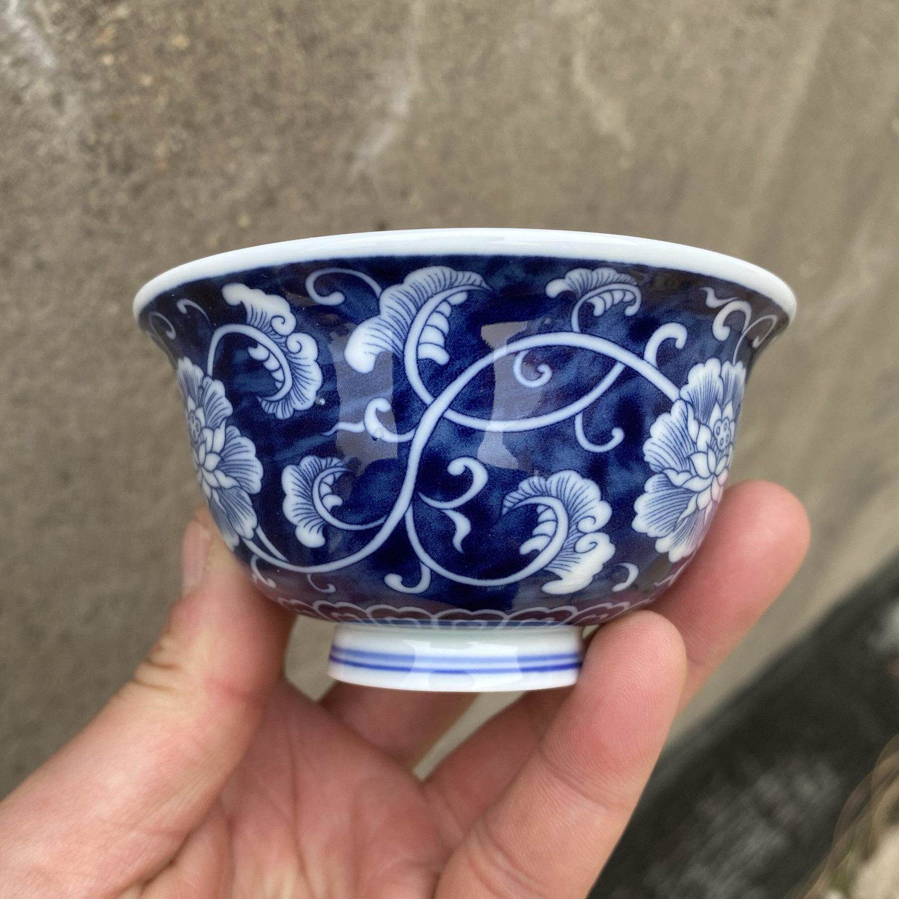 景德镇蓝牡丹压手杯茶杯陶瓷茶碗品茗杯功夫茶具主人杯单个青花瓷