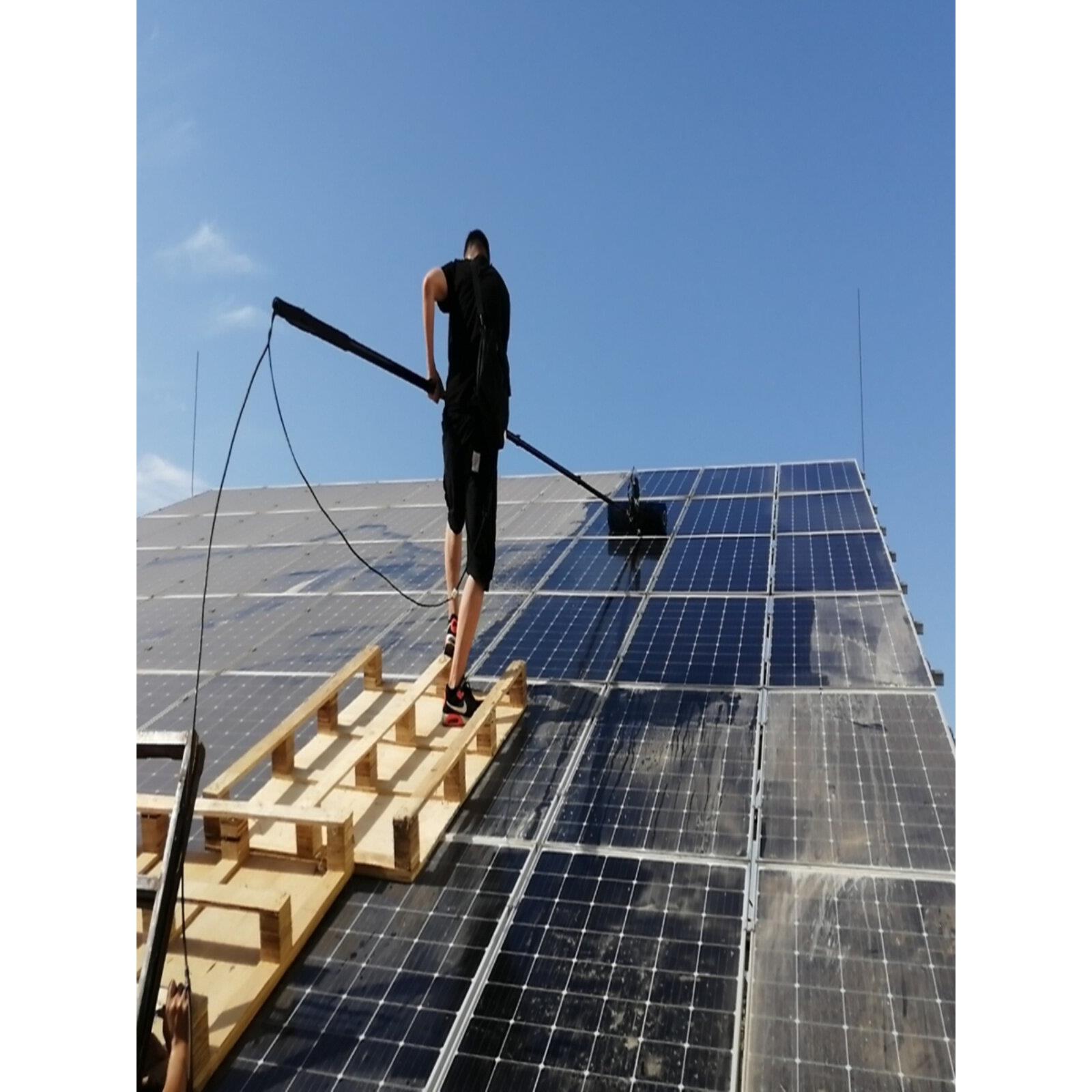 光伏板清洗机设备电动机器太阳能板电池板组件发电板清洁喷水工具图片