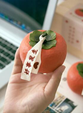 柿子木雕饰品创意可爱实木手工装饰礼品桌面车节日祝福木男女