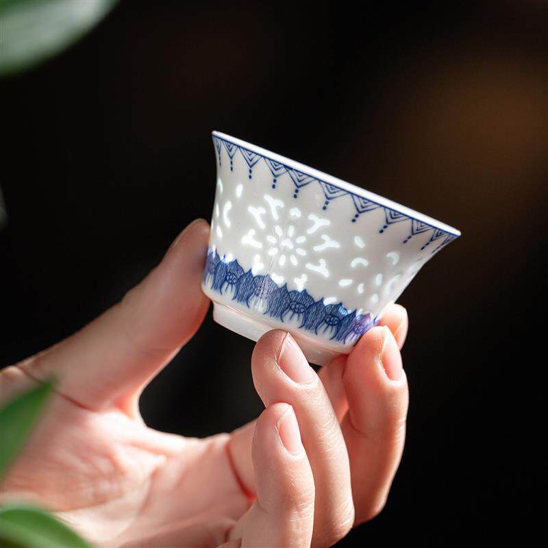出口品质景德镇青花瓷茶具玲珑瓷三才盖碗茶具套装家用功夫茶具全