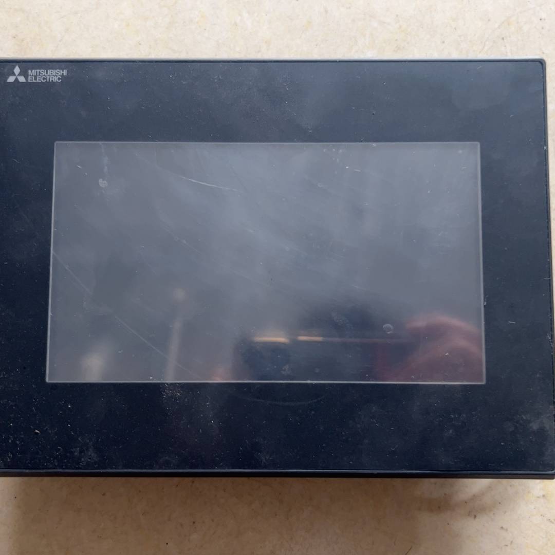 议价触摸屏，型号GS2 107-WTBD，成色如图，功能