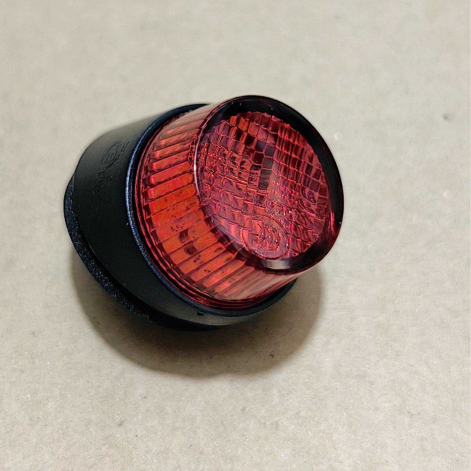 追逐V90轮廓灯后尾灯高光电动车车顶尾灯制动灯Ev90警告灯Led