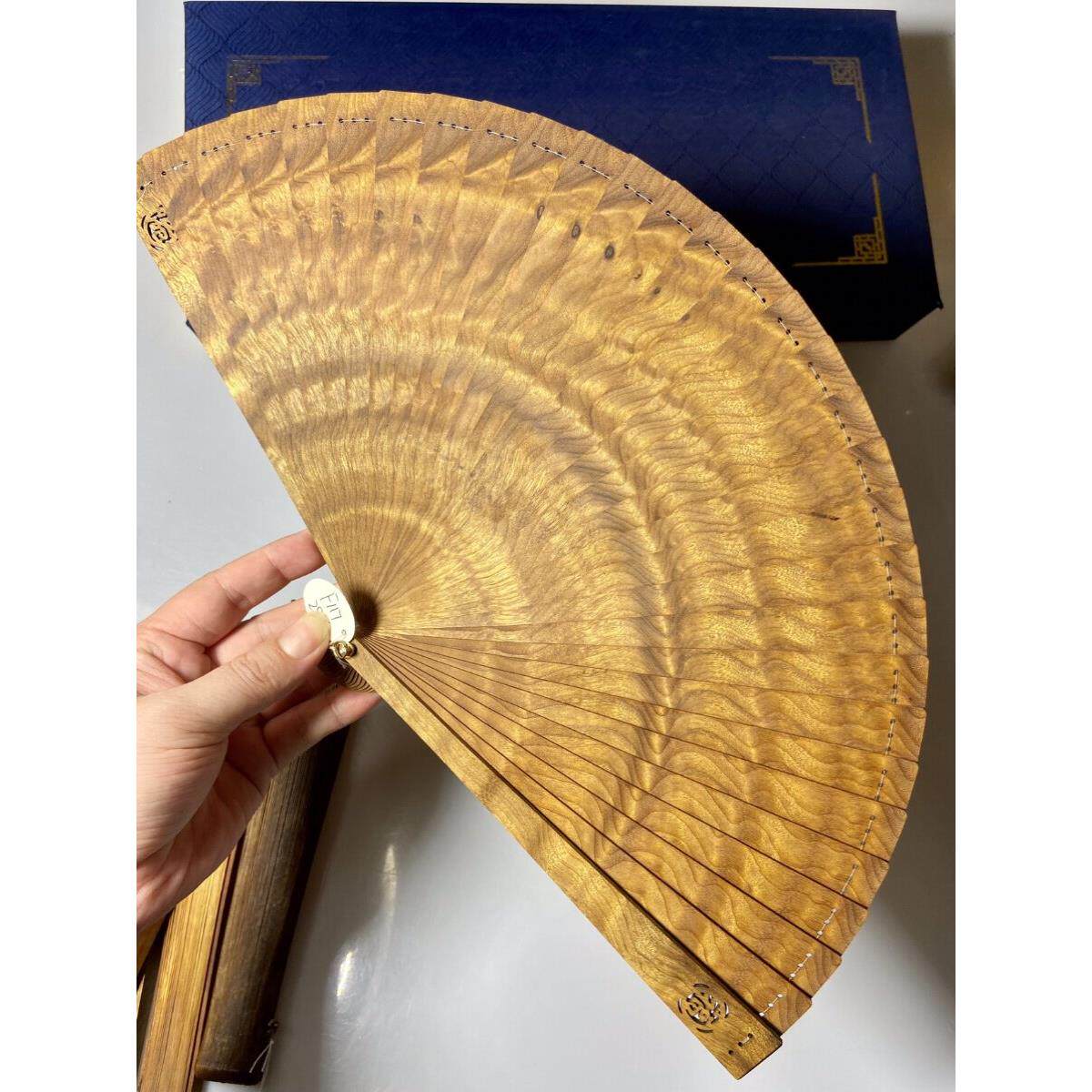 特惠金楠木扇,小叶元楠木扇,覆古风格雕花折扇,入门级实木工艺