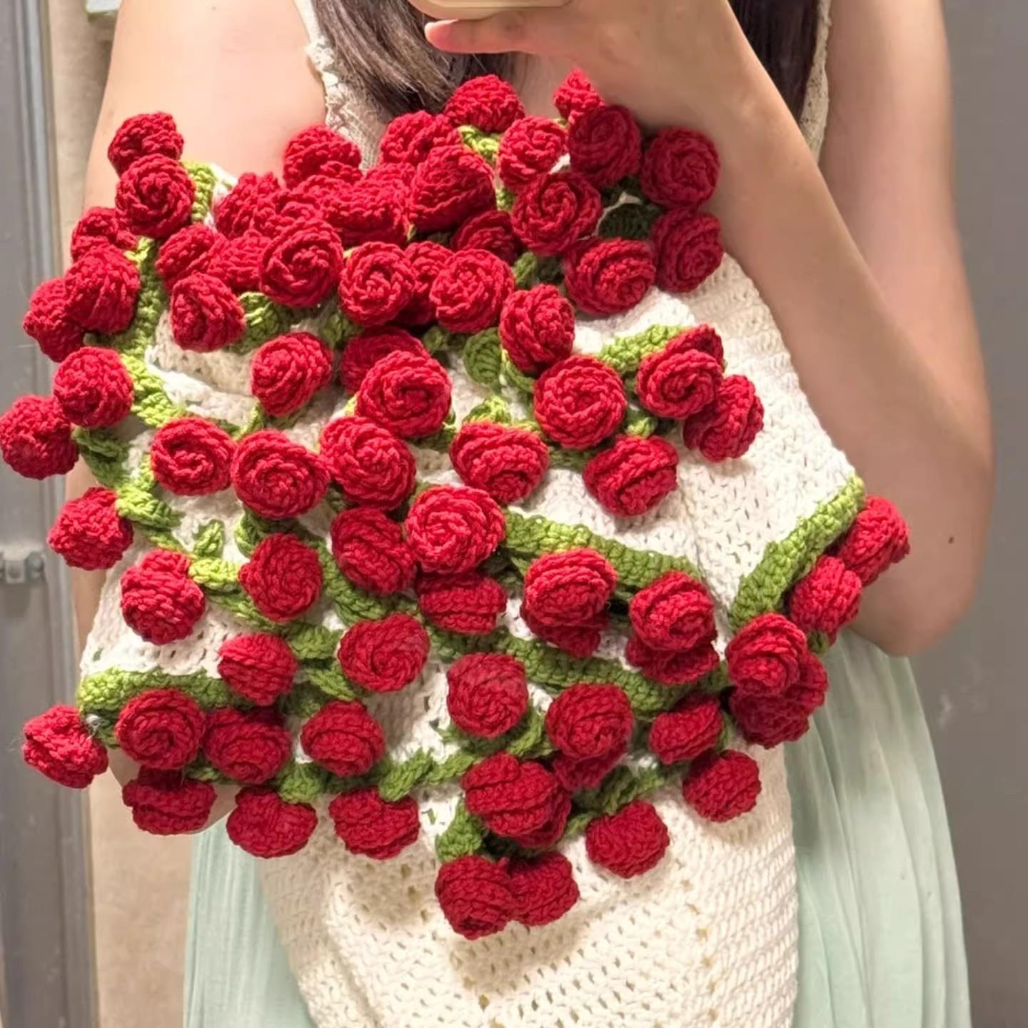 成品玫瑰花束毯子送女生闺蜜圣诞跨年新婚毛线针织手工生日礼物