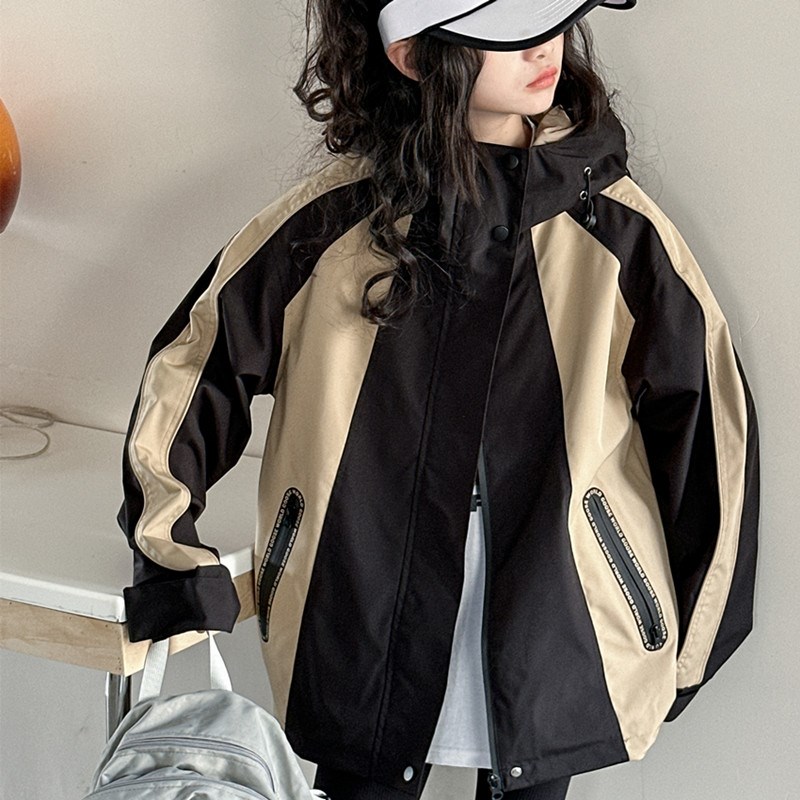 女童春装外e套儿童冲锋衣2024秋新款户外防水防风男童夹克洋气外
