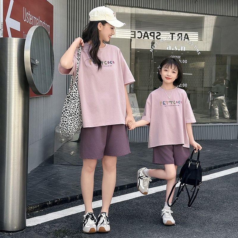 网红亲子装2025新款夏季母女装纯棉涂鸦短袖T恤上衣短裤时髦套装