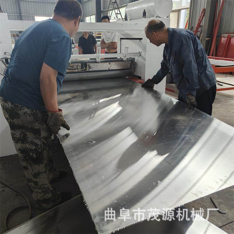 PUR热熔胶镀锌钢板防火皮贴合机 铝皮铝板抗倍特板复合机,五金/工具,机床,淘宝优惠券,粉丝福利购,淘宝优惠卷