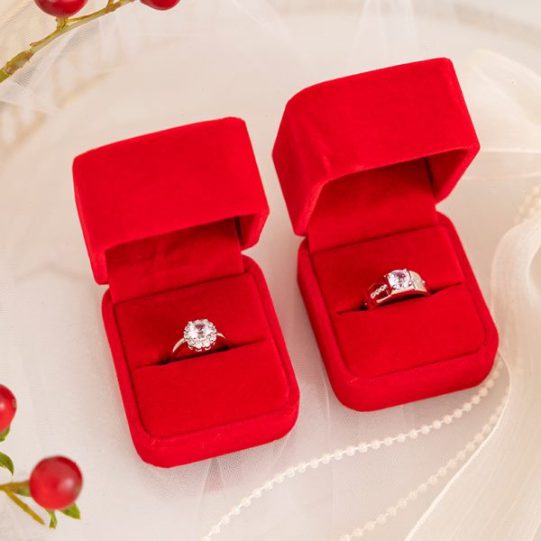 仿真对戒结婚一对婚礼现场用道具情侣戒指男女求婚订婚钻戒婚纱照