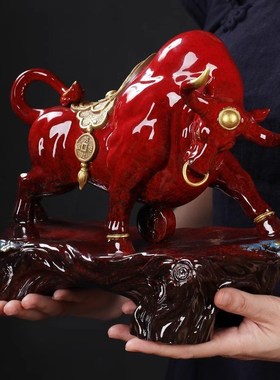 陶瓷牛气冲d天摆件动物牛工艺品客厅装饰品酒柜办公室桌面开业礼