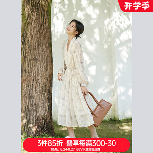 奈格薇儿小个子碎花连衣裙2024新款女春秋法式气质v领超好看长裙