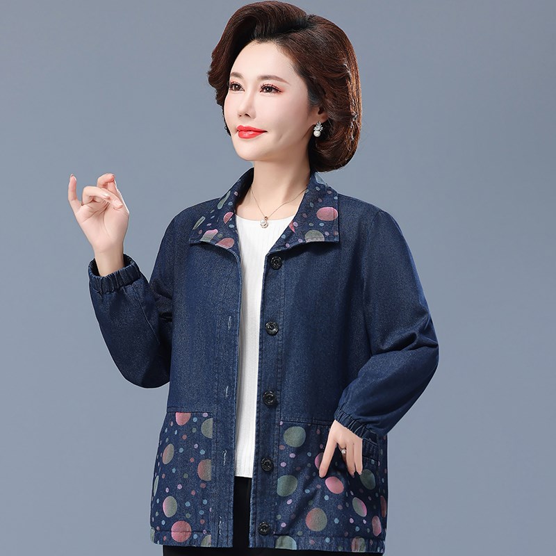 新款中老年人妈妈春秋装牛仔外套上衣纯棉奶奶夹克短款洋气上衣